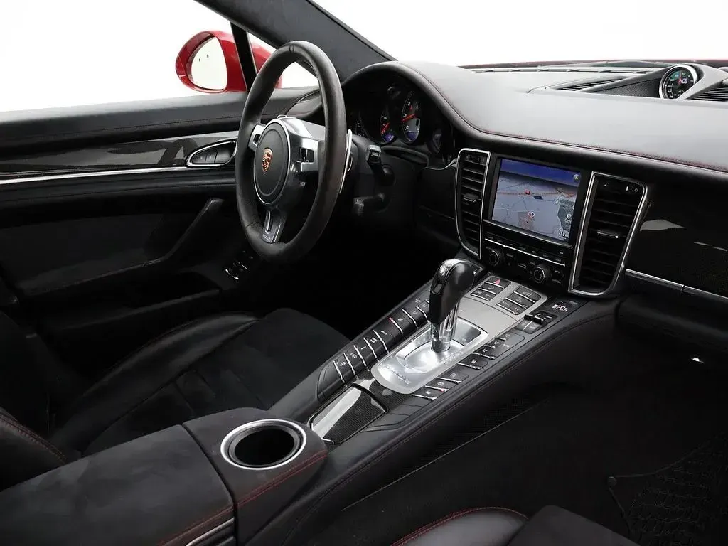Gebraucht Porsche Panamera 441 PS (324 kW) 2014 Rot Kleinwagen