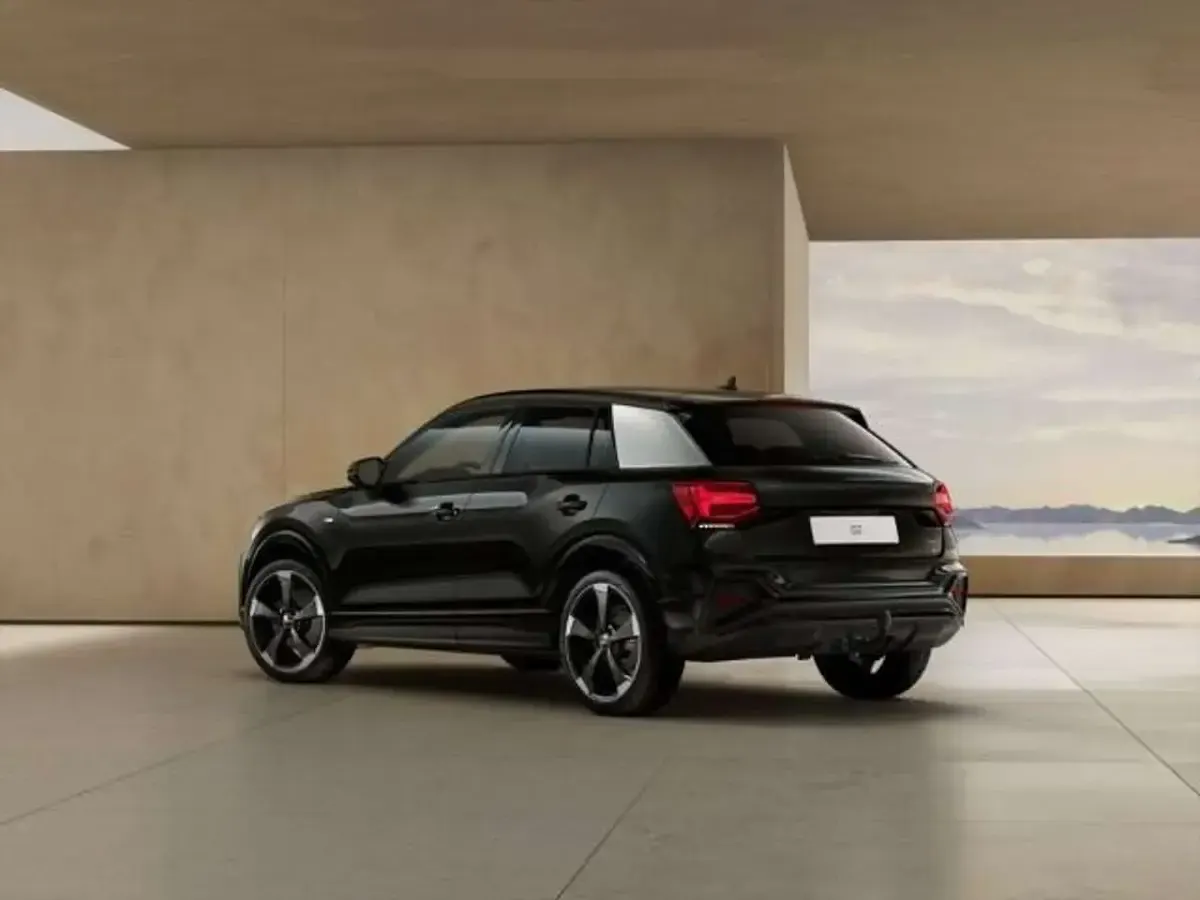 Nowe Audi Q2 S-Line 190 KM (139 kW) 2026 Czarny SUV