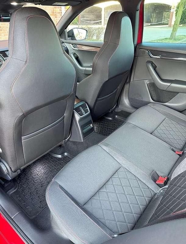 Gebraucht Skoda Octavia RS 245 PS (180 kW) 2018 Rot Limousine