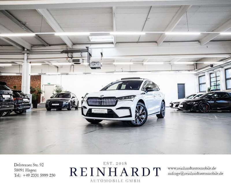 Moonweiss metallic Gebraucht 2022 Skoda Enyaq iV SportLine SUV | 34.550 € - Bild 1/3