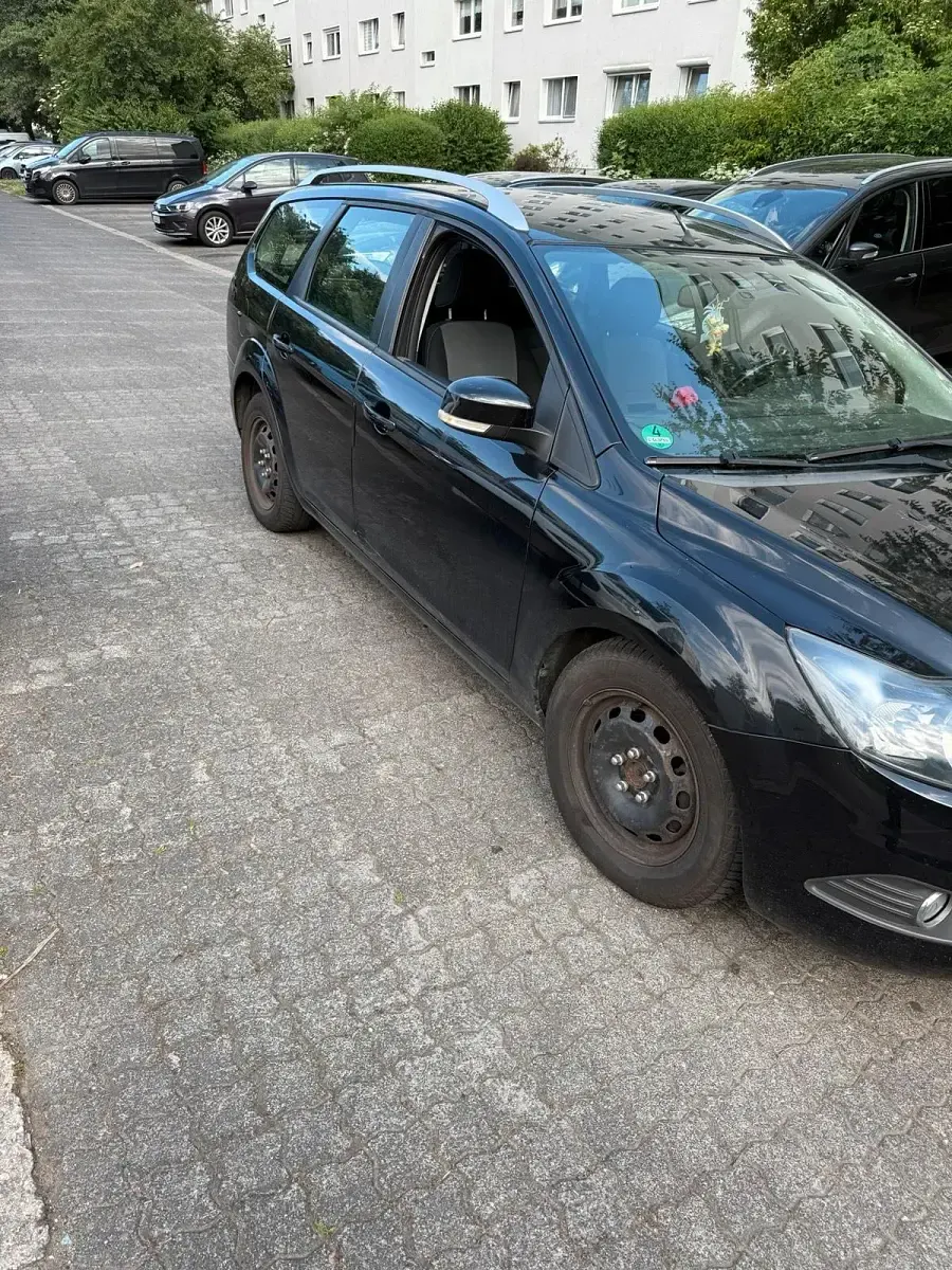 Gebraucht Ford Focus 110 PS (80 kW) 2009 Schwarz Kombi