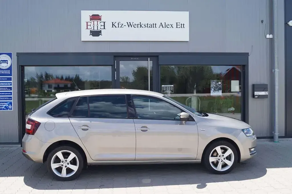 Gebraucht Skoda Rapid Clever 110 PS (80 kW) 2018 Beige Kleinwagen