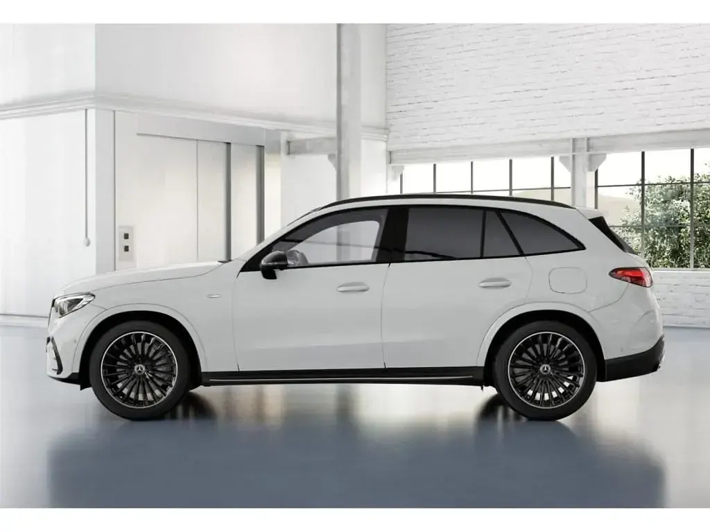 Gebraucht Mercedes GLC300 AMG 204 PS (150 kW) 2025 Weiss unilack polarweiss SUV