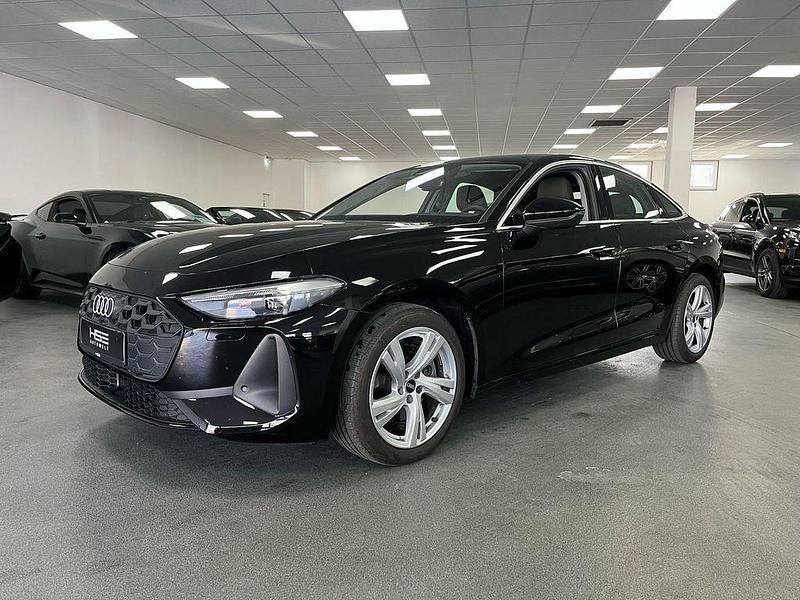 Gebraucht Audi A5 Ambiente 150 PS (110 kW) 2025 Mythosschwarz Limousine