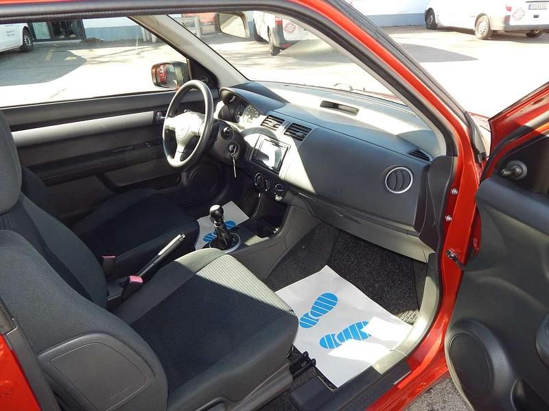 Gebraucht Suzuki Swift 92 PS (67 kW) 2011 Braun Kleinwagen