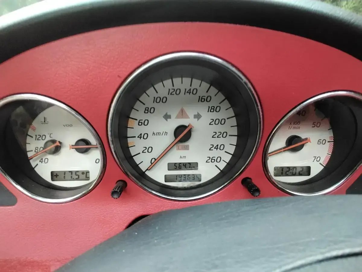 Gebraucht Mercedes SLK230 193 PS (141 kW) 1997 Silber Cabrio