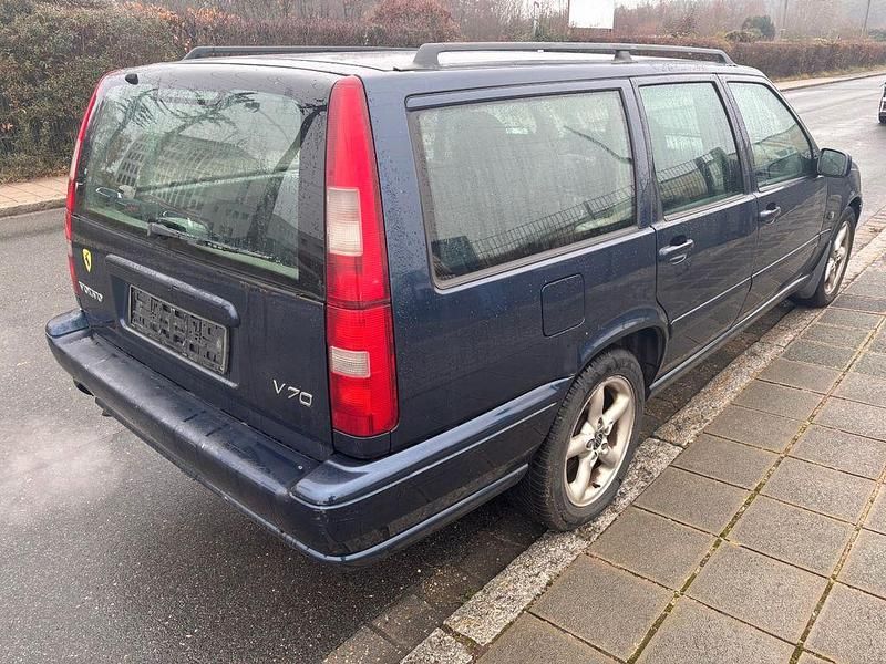 Gebraucht Volvo V70 144 PS (105 kW) 1997 Blau Kombi