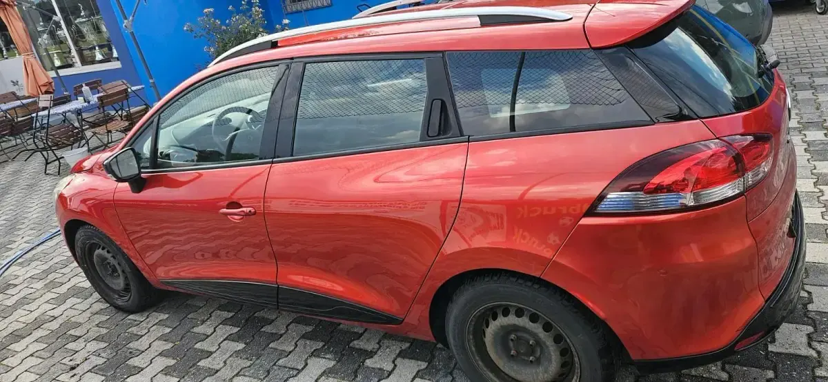 Gebraucht Renault Clio GrandTour 90 PS (66 kW) 2014 Rot Kombi