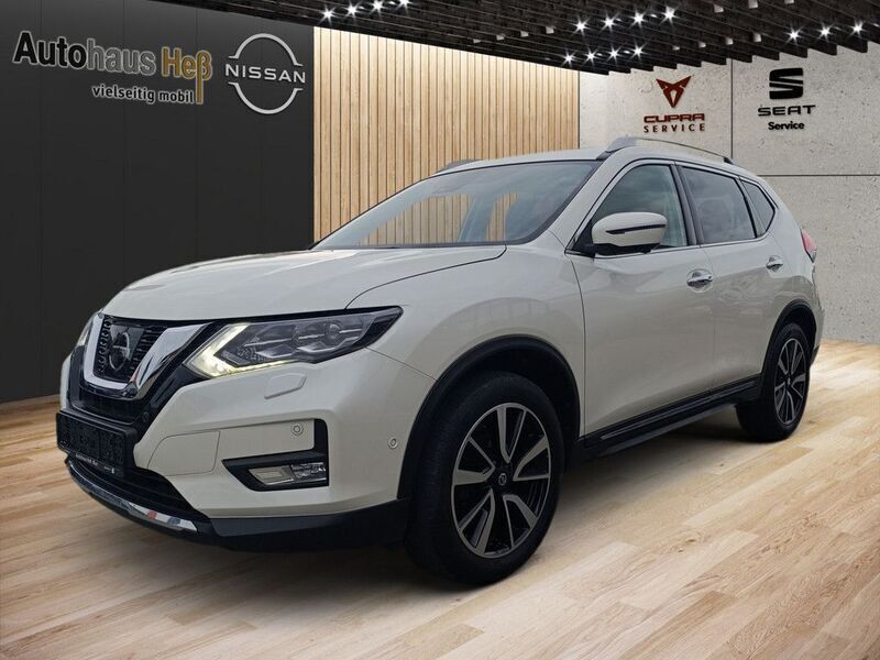 Brilliant white (m) Gebraucht 2018 Nissan X-Trail 360º SUV | 21.490 € (Teuer) - Bild 1/4