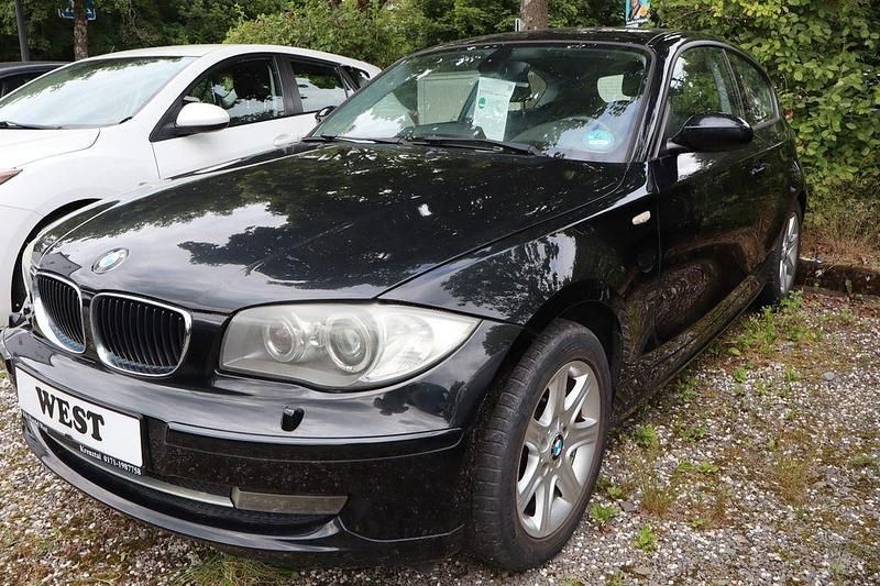 Schwarz Gebraucht 2009 BMW 120 Sport Line Kleinwagen | 2.990 € (Superpreis) - Bild 1/3