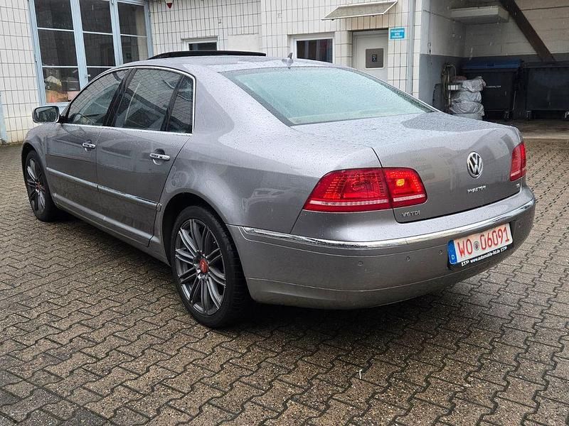 Gebraucht VW Phaeton 239 PS (175 kW) 2012 Silber Limousine