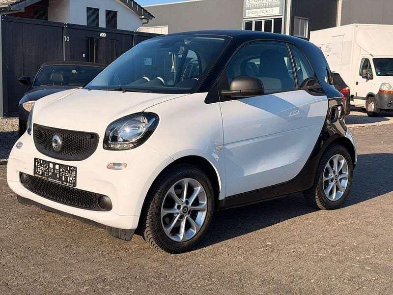 Gebraucht Smart ForTwo Coupé 71 PS (52 kW) 2015 Tridion sicherheitsz in black Coupé