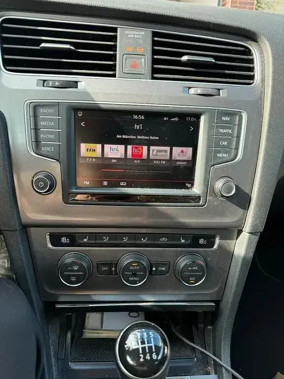 Gebraucht VW Golf VII Comfortline 150 PS (110 kW) 2016 Schwarz Kombi