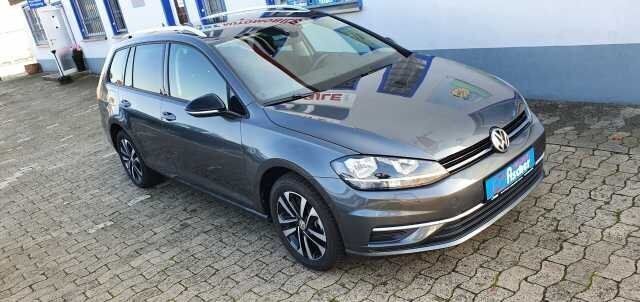 Gebraucht VW Golf VII Comfortline 116 PS (85 kW) 2020 Grau metallic Kombi