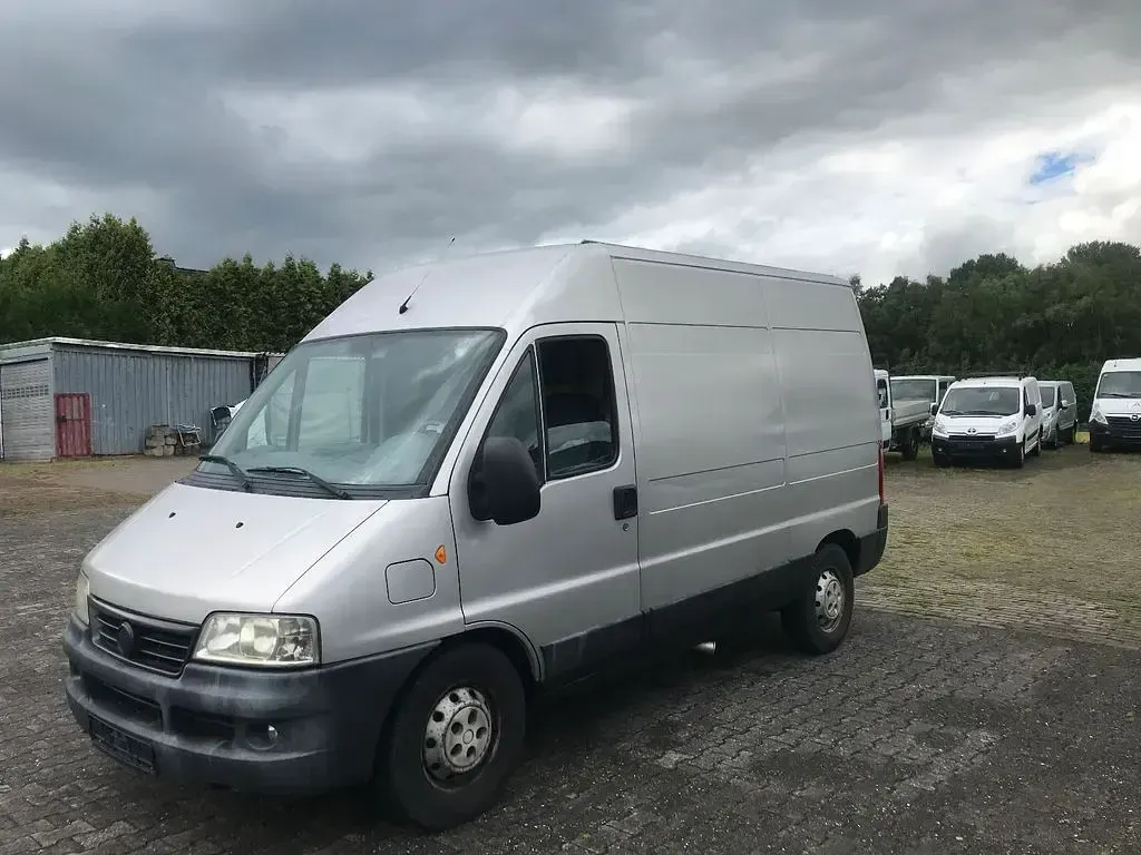 Gebraucht Fiat Ducato 128 PS (94 kW) 2003 Grau Van
