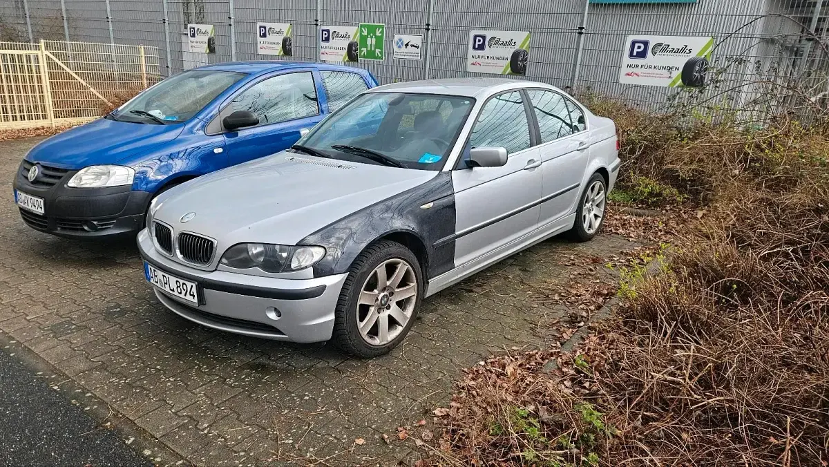 Gebraucht BMW 320 170 PS (125 kW) 2003 Silber Limousine