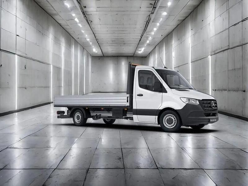 Gebraucht Mercedes Sprinter 170 PS (125 kW) 2024 Arktikweiß Van