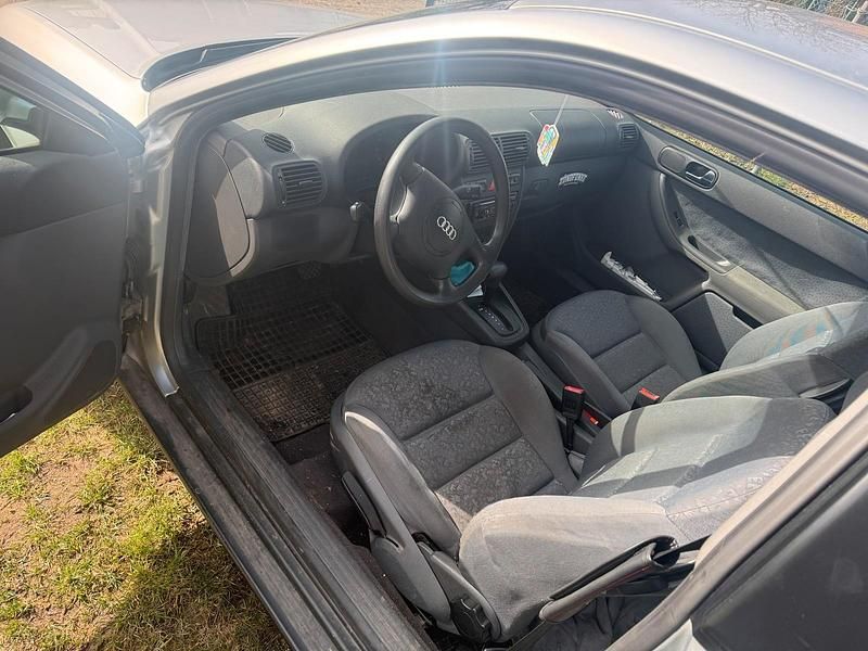 Gebraucht Audi A3 125 PS (91 kW) 1998 Silber Kleinwagen