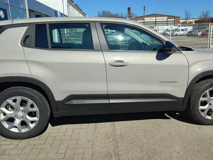 Gebraucht Jeep Avenger Altitude 101 PS (74 kW) 2024 Grau SUV