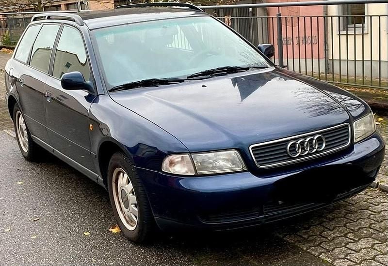 Blau Gebraucht 1998 Audi A4 Kombi | 870 € (Fairer Preis) - Bild 1/4