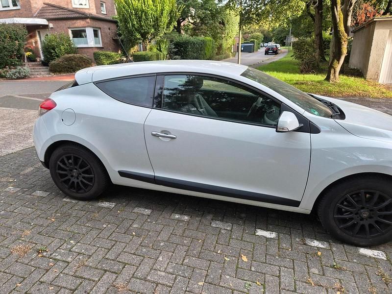 Gebraucht Renault Mégane Coupé 110 PS (80 kW) 2009 Weiß Coupé