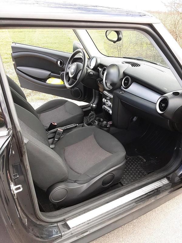 Gebraucht Mini ONE 90 PS (66 kW) 2008 Schwarz Kleinwagen