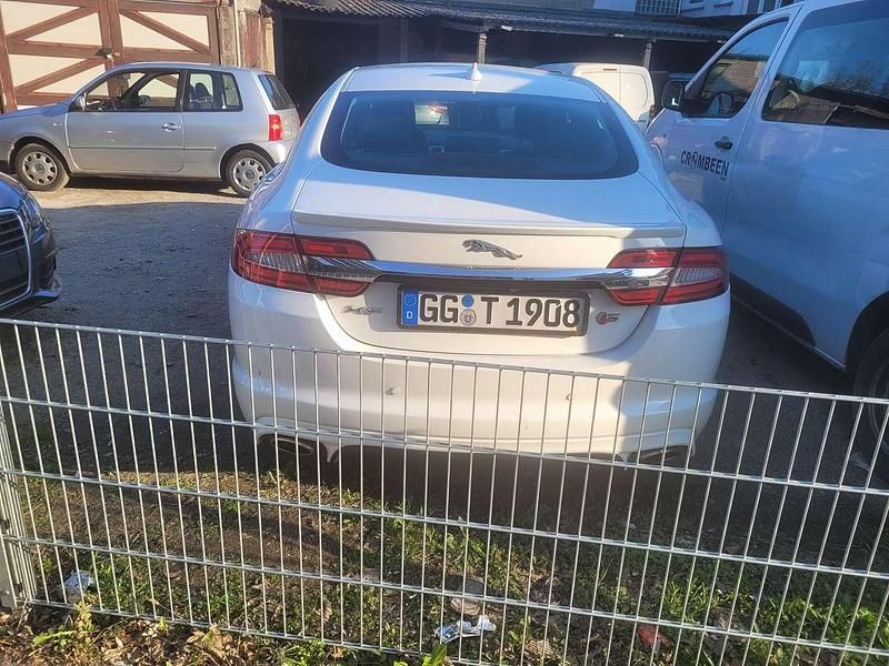 Gebraucht Jaguar XF S 275 PS (202 kW) 2013 Weiß Limousine