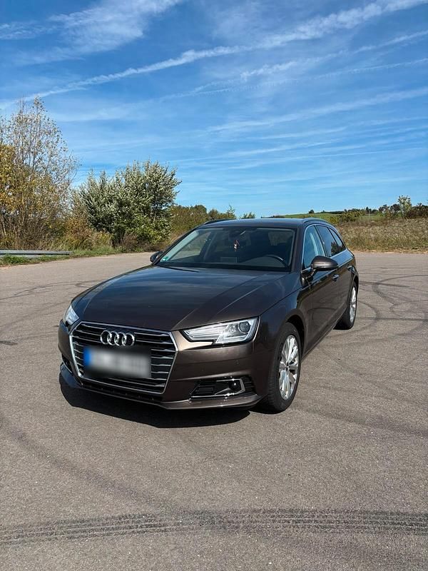 Braun Gebraucht 2017 Audi A4 Kombi | 20.500 € (Etwas zu teuer) - Bild 1/4