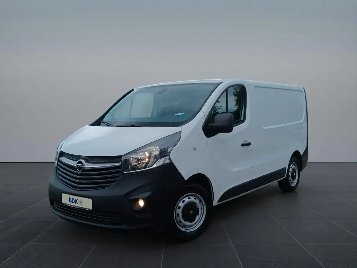 Gebraucht Opel Vivaro 145 PS (106 kW) 2019 Weiß Van / Kleinbus