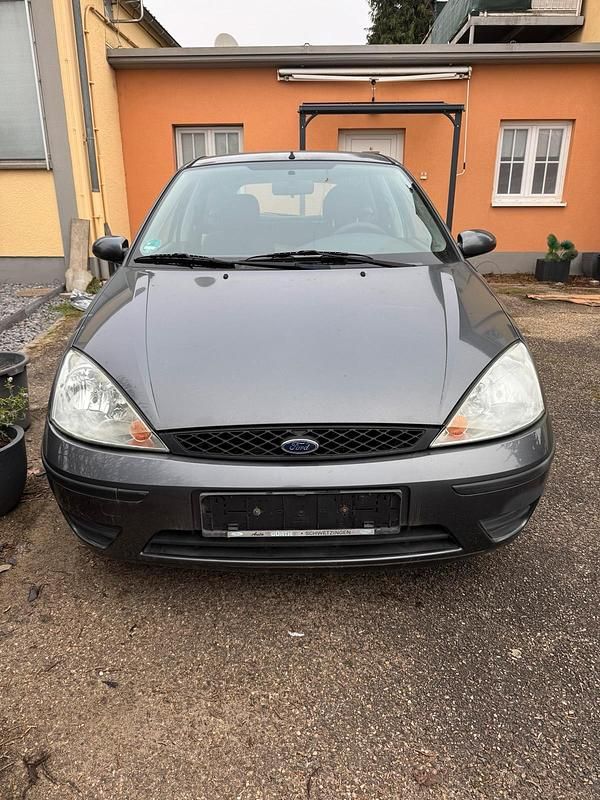 Usata Ford Focus 100 CV (73 kW) 2003 Grigio Berlina