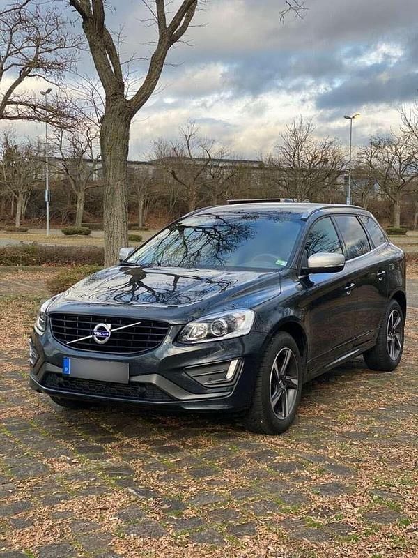 Grau Gebraucht 2016 Volvo XC60 R-Design SUV | 14.100 € (Superpreis) - Bild 1/4