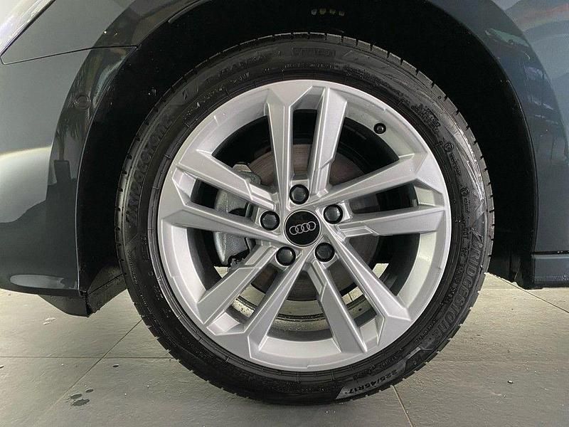 Neu Audi A3 Advanced 150 PS (110 kW) 2026 Manhattangrau metallic Limousine