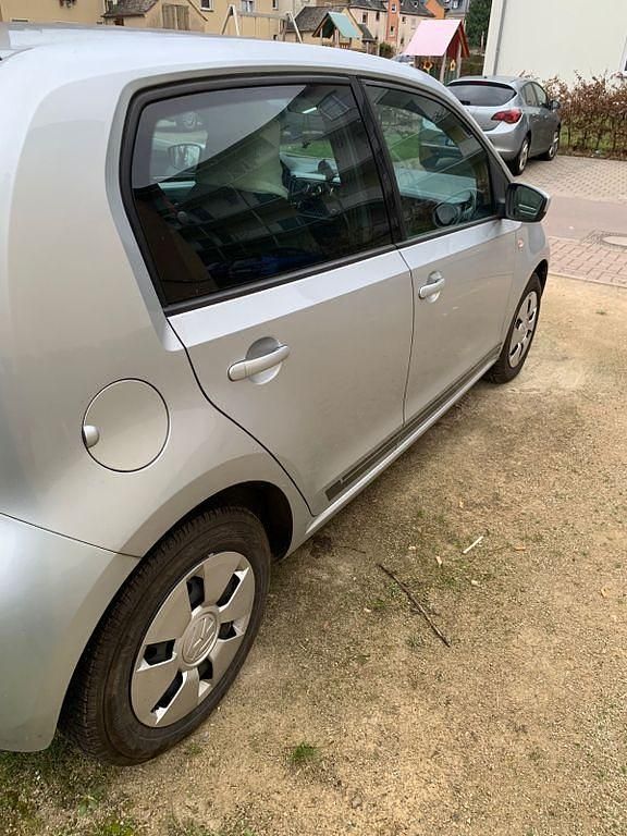 Gebraucht VW up! CLUB 75 PS (55 kW) 2015 Silber Kleinwagen