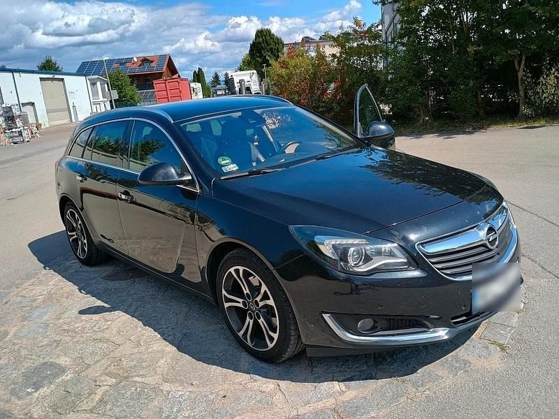 Gebraucht Opel Insignia Cosmo 163 PS (119 kW) 2015 Schwarz Kombi