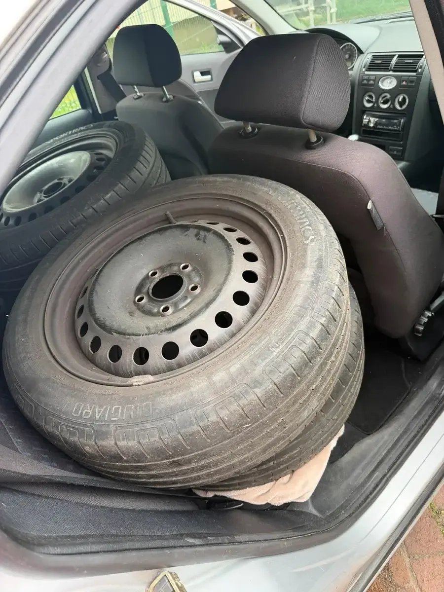 Używany Ford Mondeo 125 KM (91 kW) 2000 Szary Sedan/Limuzyna