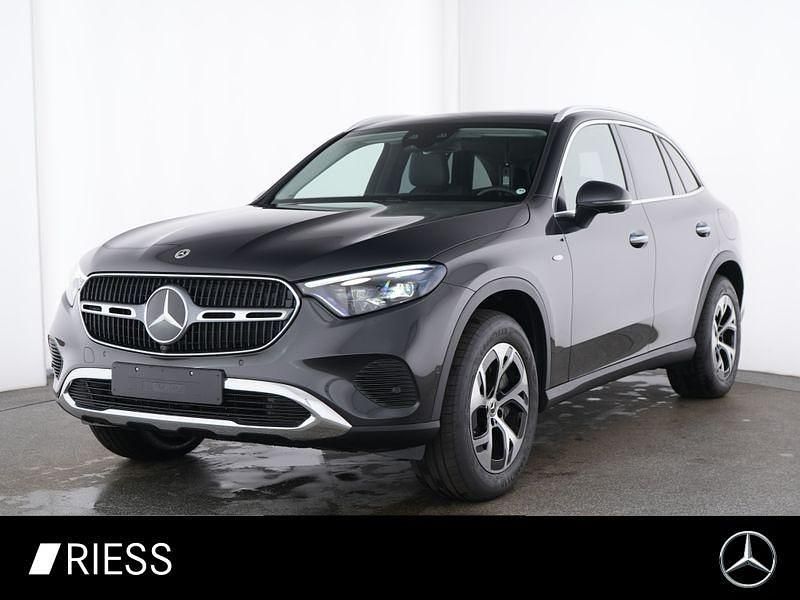 Metalliclack graphitgrau Gebraucht 2025 Mercedes GLC300e SUV | 61.790 € (Guter Preis) - Bild 1/4