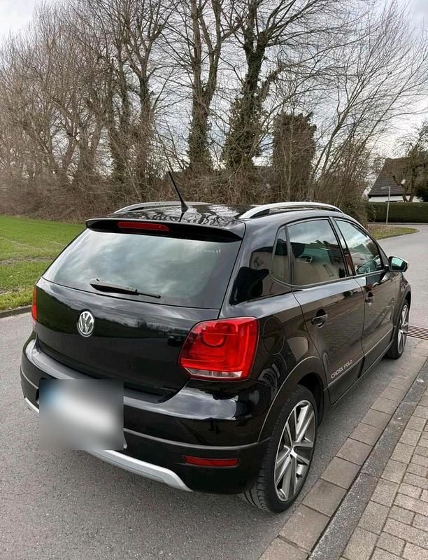 Gebraucht VW Polo Cross 70 PS (51 kW) 2011 Schwarz Kleinwagen