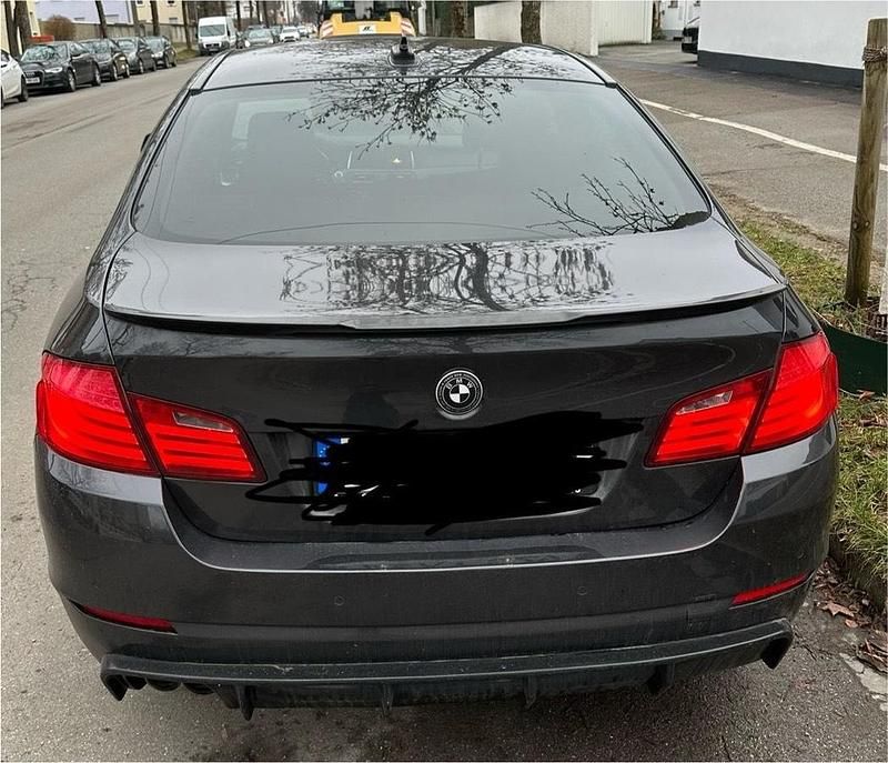 Gebraucht BMW 530 M Sport 258 PS (189 kW) 2013 Grau Limousine