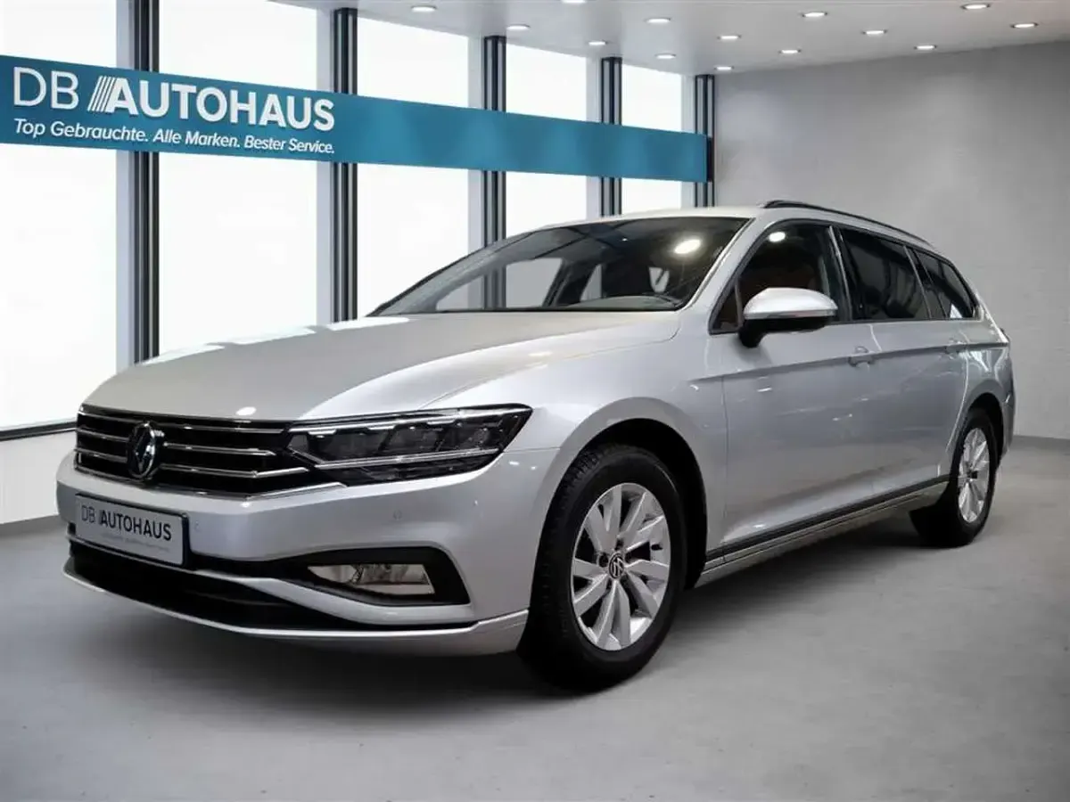 Gebraucht VW Passat 122 PS (89 kW) 2023 Kombi