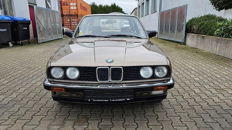 Gebraucht BMW 325 122 PS (89 kW) 1985 Gelb Limousine