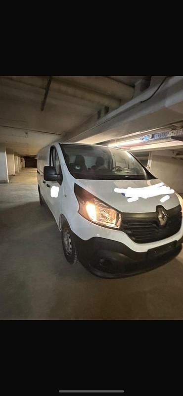 Gebraucht Renault Trafic 89 PS (65 kW) 2019 Weiß Van / Kleinbus