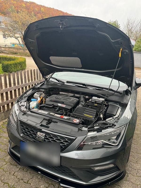 Gebraucht Seat Leon 4Drive 370 PS (272 kW) 2017 Grau Kombi