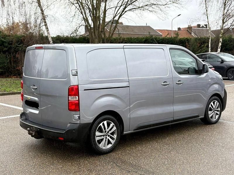 Gebraucht Citroën Jumpy 179 PS (131 kW) 2019 Grau Van / Kleinbus