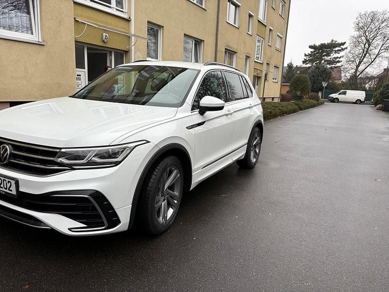 Weiß Gebraucht 2020 VW Tiguan R-line SUV | 28.000 € (Guter Preis) - Bild 1/2