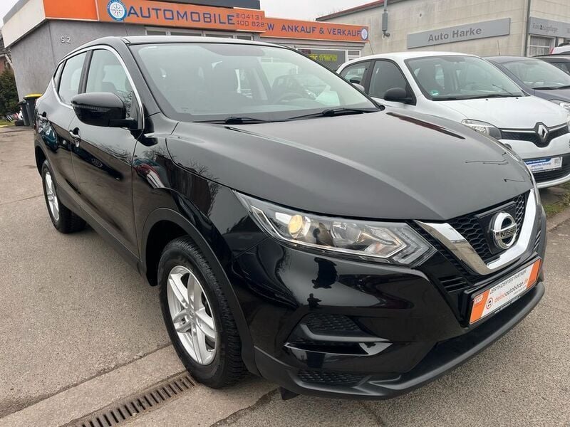 Schwarz Gebraucht 2017 Nissan Qashqai Visia SUV | 11.499 € (Fairer Preis) - Bild 1/4