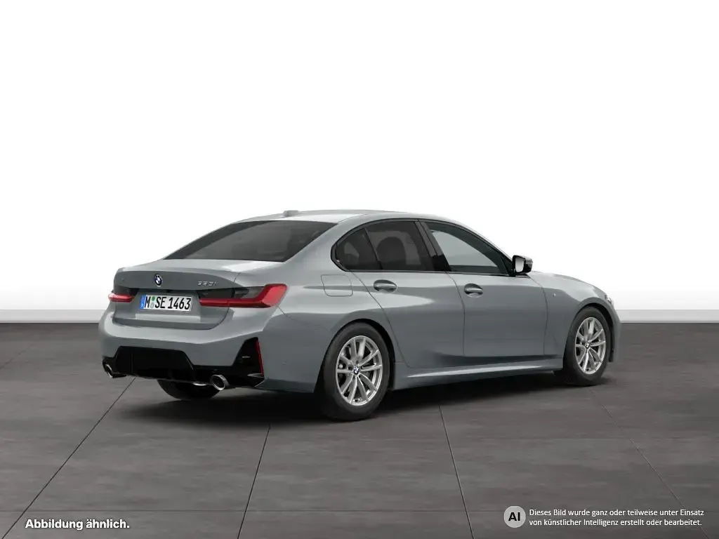 Gebraucht BMW 330 M Sport 258 PS (189 kW) 2026 Grau Limousine