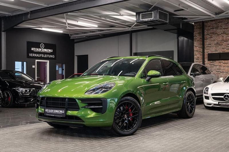 Grün Gebraucht 2020 Porsche Macan GTS Sport SUV | 66.400 € (Teuer) - Bild 1/4