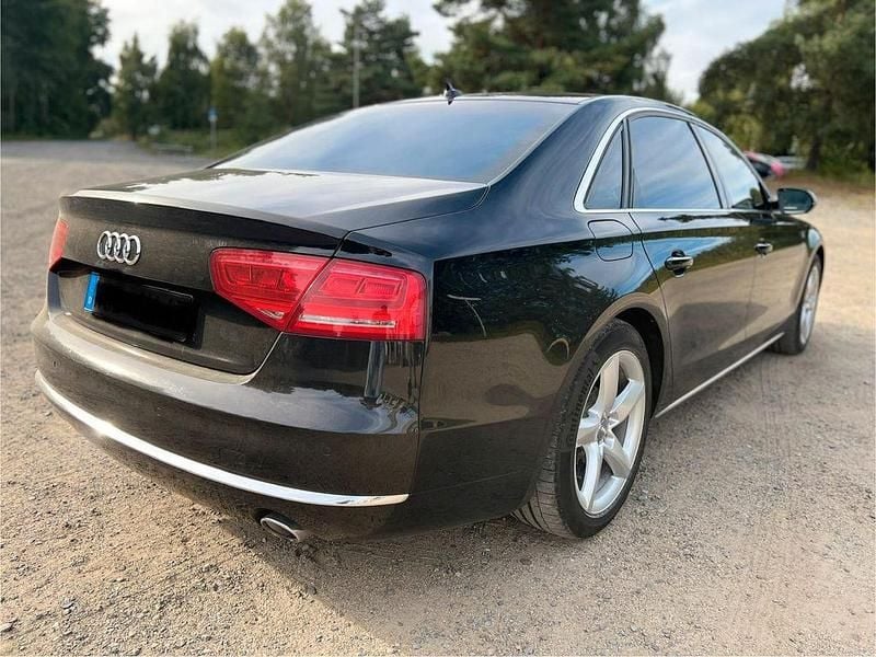 Gebraucht Audi A8L Ambiente 351 PS (258 kW) 2013 Schwarz Limousine