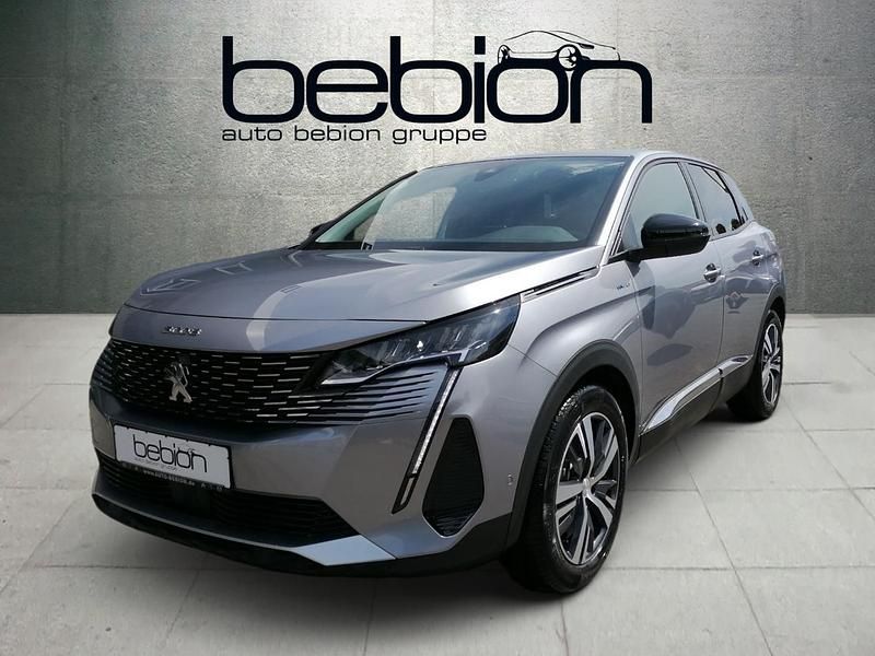 Gebraucht Peugeot 3008 Allure 224 PS (164 kW) 2022 Metfa artense silber Limousine