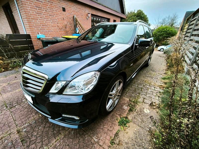 Gebraucht Mercedes 350 AMG 231 PS (169 kW) 2010 Blau Kombi